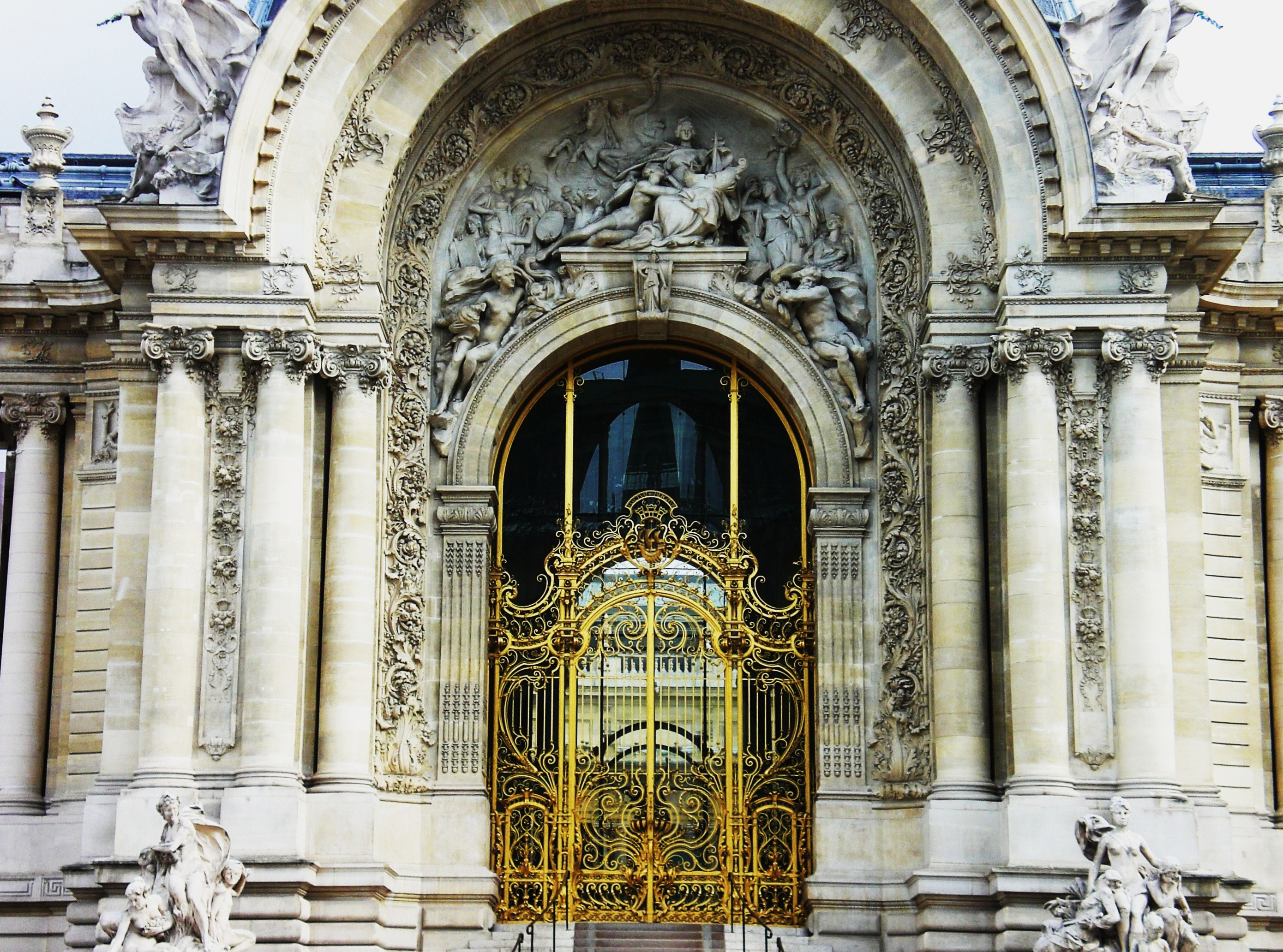 My favorite front door in Paris