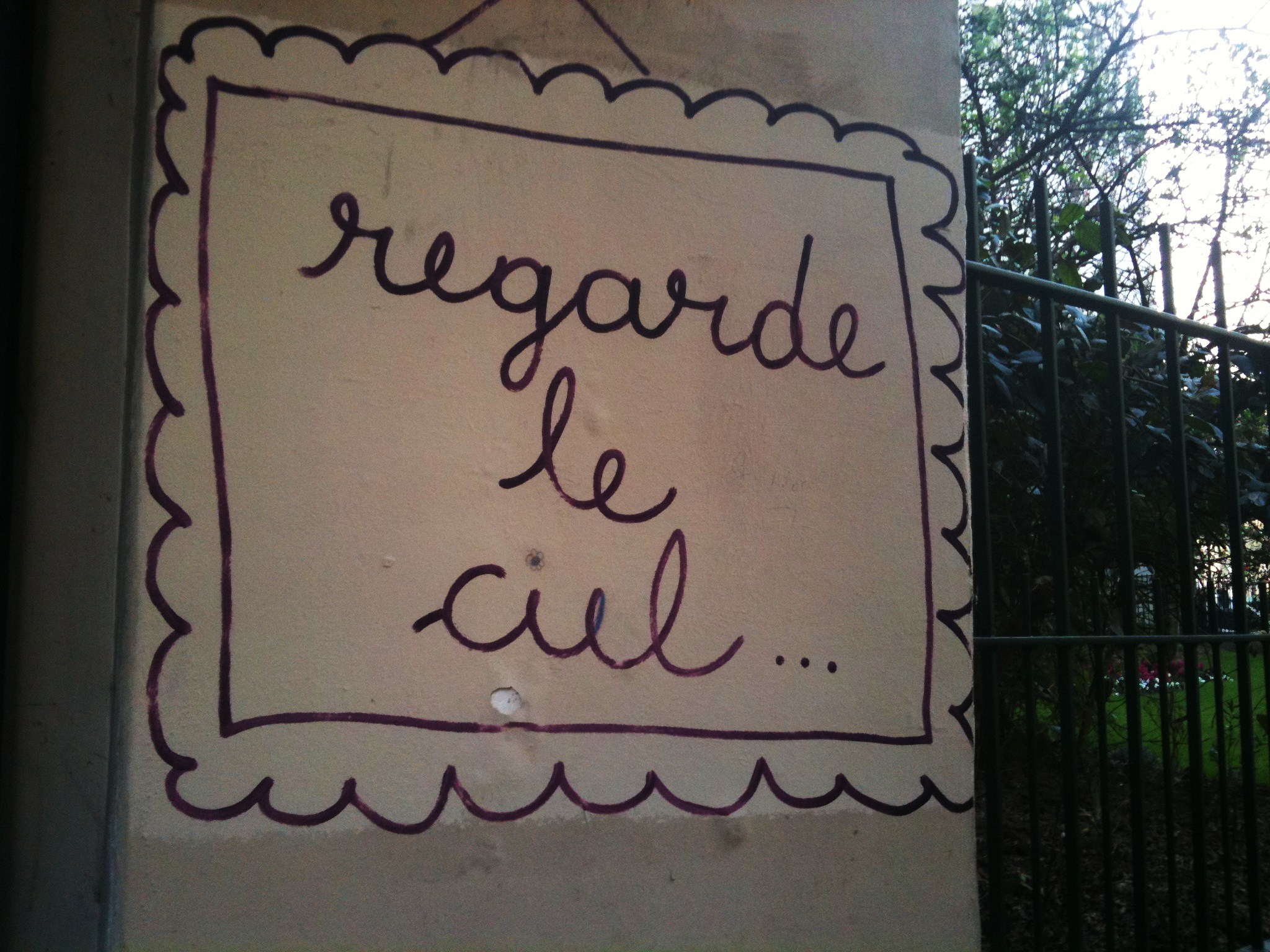 regarde le ciel