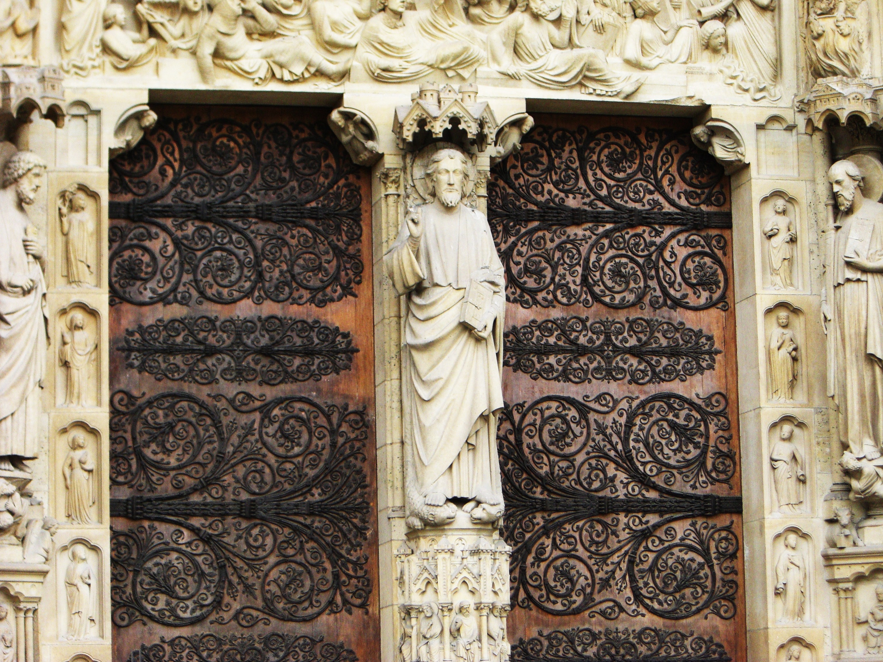 doors of notre dame